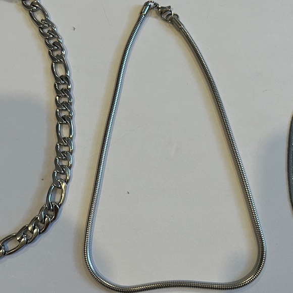Silver Chain Necklace Set - Picture 3 of 4
